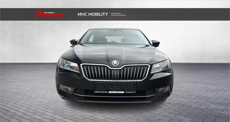 Skoda Superb cena 72500 przebieg: 157131, rok produkcji 2018 z Zabłudów małe 56